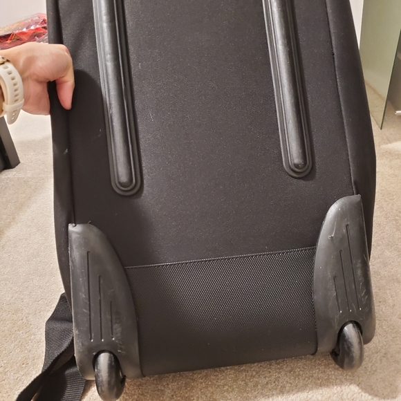 50L Herschel Rolling Duffle Bag - Picture 8 of 10